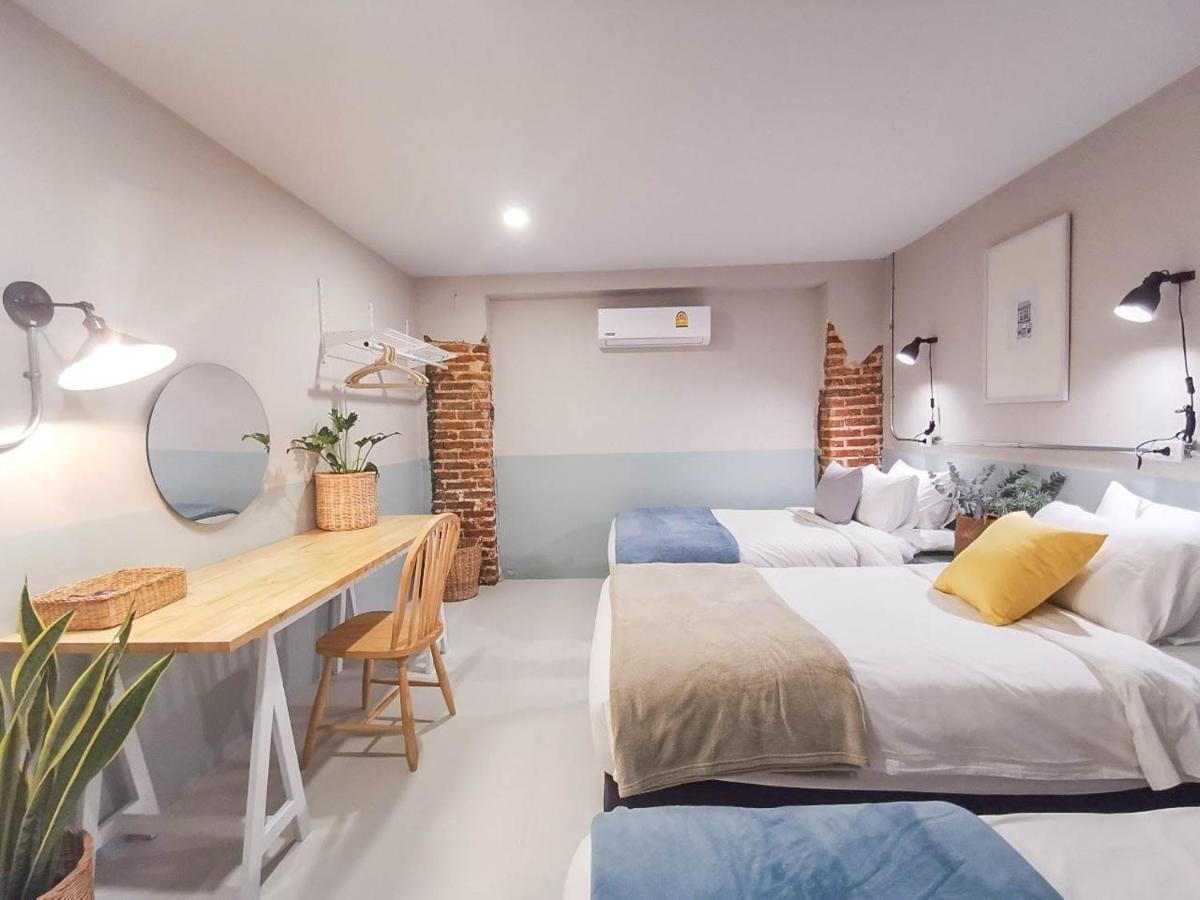 Snoozy Guesthouse Phuket Exterior foto
